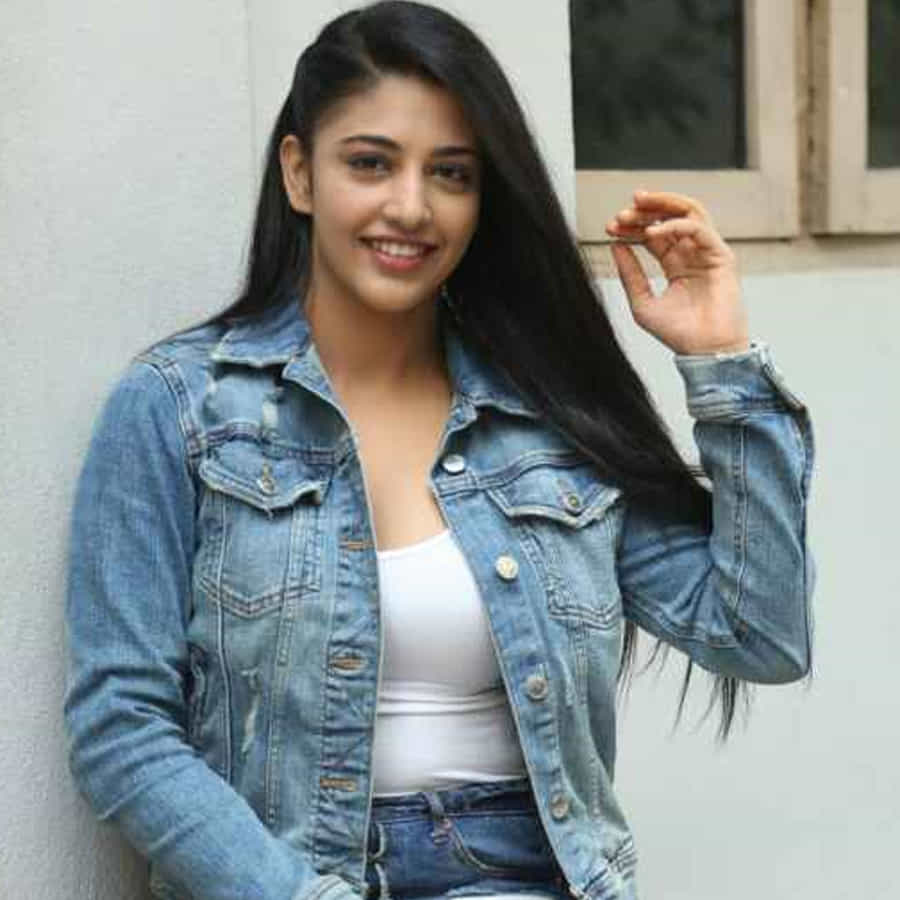 తన అందాలతో అందరికి కనువిందు చేసింది. ఎలాంటి పాత్రనయినా అవలీలగా చేస్తానని నిరూపించింది