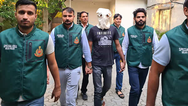Delhi: పెద్దోళ్లను దోచి.. పేదోళ్లకు పంచుతున్న రాబిన్ హుడ్ వసీం అరెస్ట్.. పోలీసులు అతడిని ఎలా పట్టారంటే..
