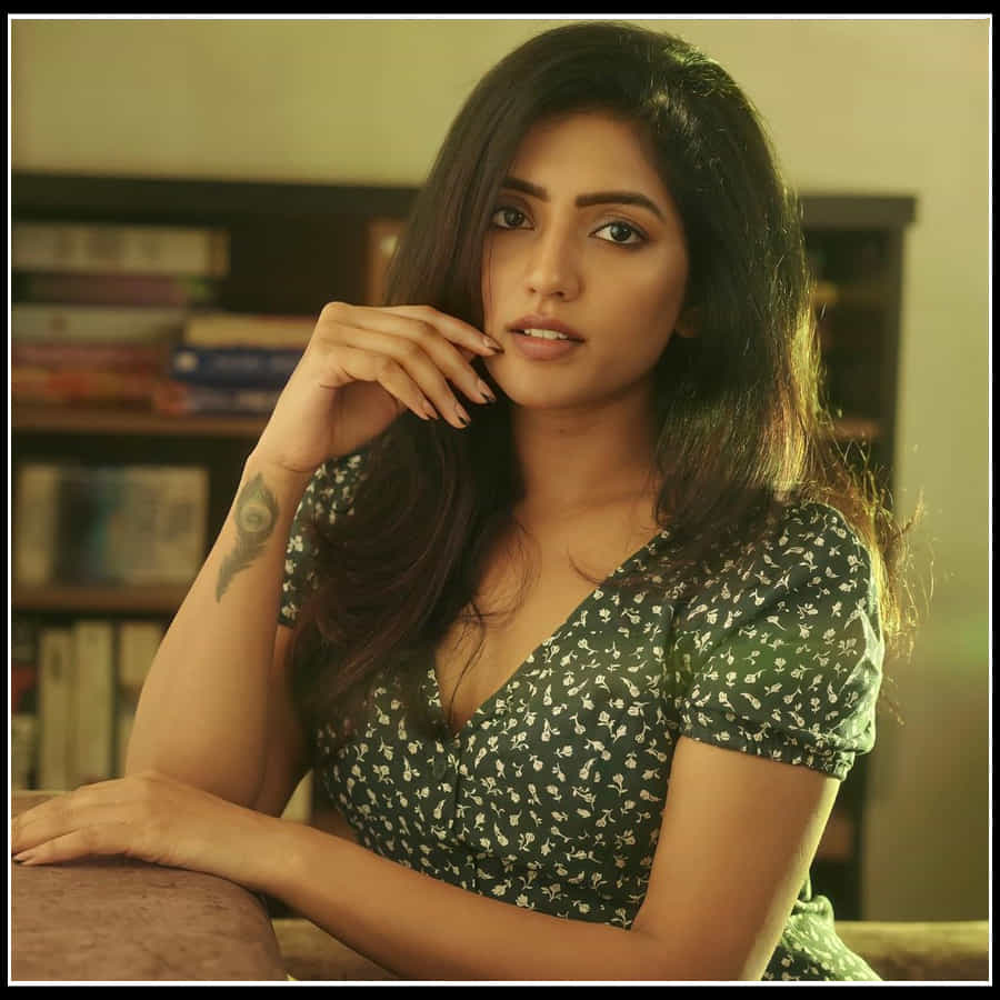 Eesha Rebba: కొంటె కోరికలు రెచ్చగొట్టేలా ఫొటోస్ షేర్ చేసిన మెరుపుతీగ ఈషా రెబ్బా..