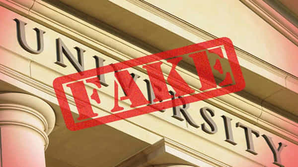UGC: దేశంలో 21 నకిలీ యూనివర్సిటీలు.. ఆంధ్రప్రదేశ్లోనూ.. ఫేక్ వర్సిటీల జాబితాను విడుదల చేసి యూజీసీ..
