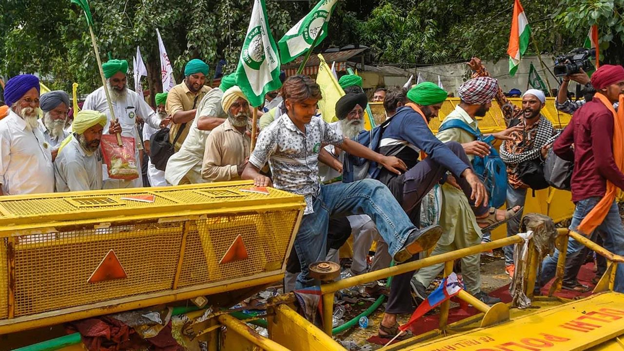 Farmers Protest: మళ్లీ మొదలైన రైతు యుద్ధం.. అట్టుడుకుతున్న జంతర్‌ మంతర్‌.. క్షణ క్షణం టెన్షన్‌ టెన్షన్‌..