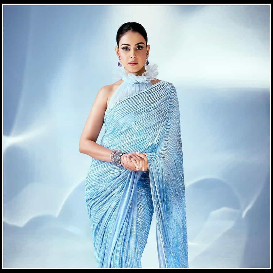 Genelia: నెలవంకల కుర్రాళ్ల మనసు దోచేస్తున్న జెనీలియా..