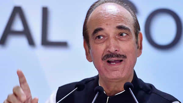 Ghulam Nabi Azad: పదవిచ్చిన కాంగ్రెస్ కు షాకిచ్చిన గులాం నబీ ఆజాద్.. అసంతృప్తే కారణమా..!