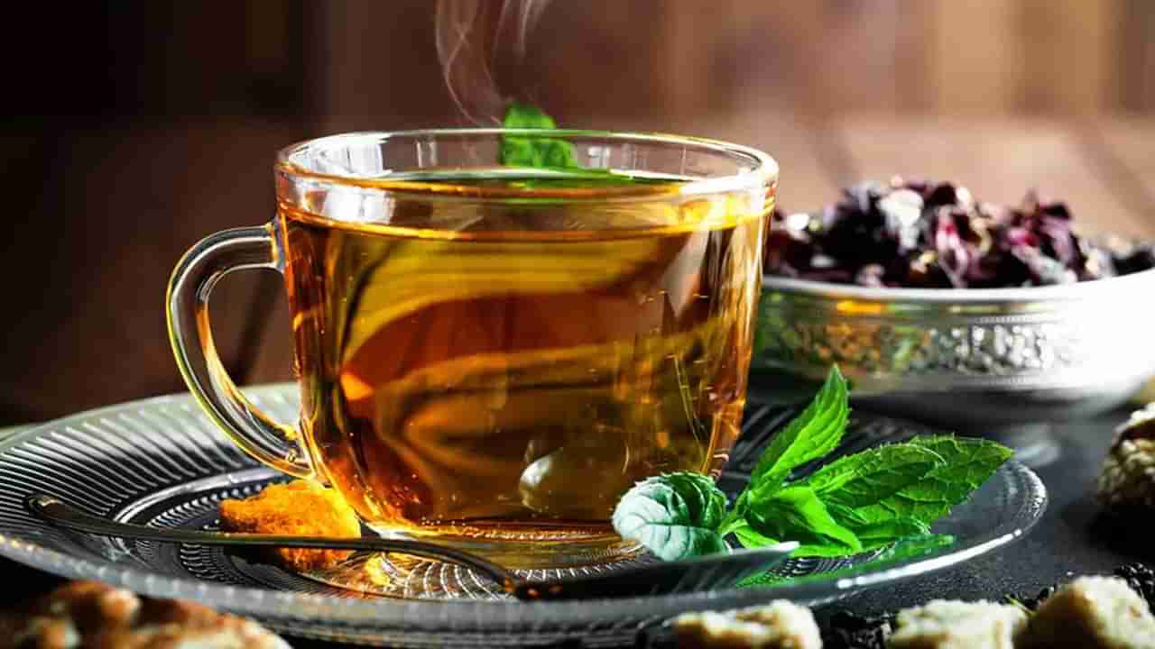 Herbal Tea Side Effects: అలర్ట్.. ఆరోగ్యానికి మంచిదని హెర్బల్ టీ అతిగా తాగేస్తున్నారా? తేడా కొడితే డేంజరే..