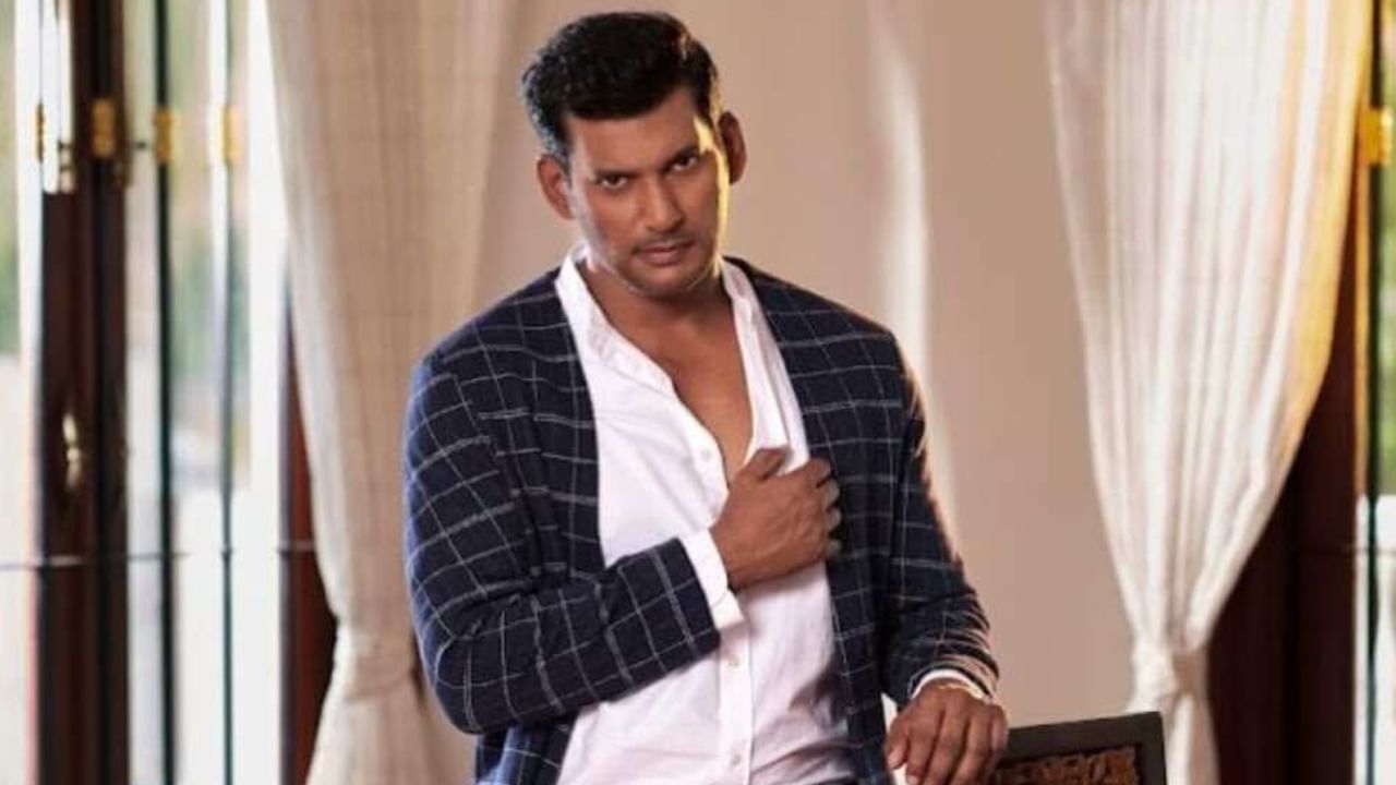 Vishal: గుర్తుపట్టలేనంతగా మారిపోయిన విశాల్.. సినిమాకోసం మరీ ఇలా అయ్యాడేంటి.?