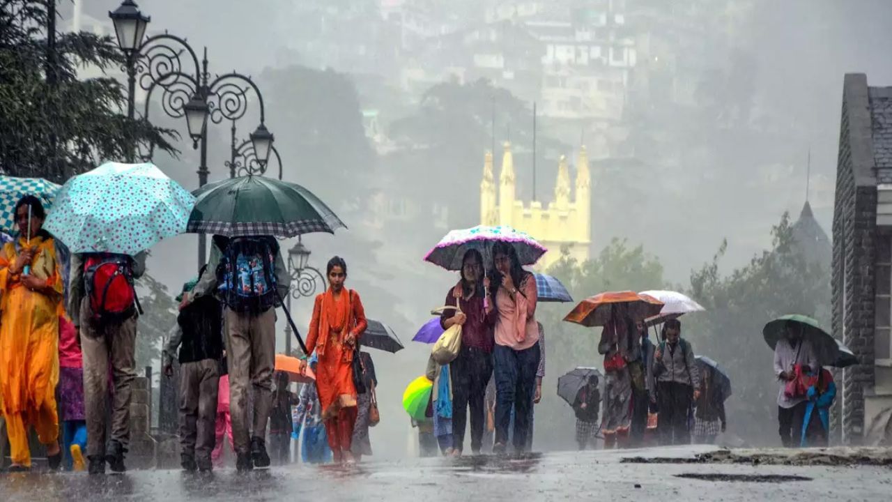 Himachal Pradesh Rains: హిమాచల్ ప్రదేశ్‌లో భారీ వర్షాలు.. 14 మంది మృతి.. మరో 3 రోజులపాటు కుంభవృష్టి కురిసే అవకాశం