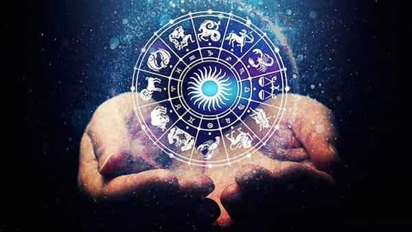 Horoscope Today: శుక్రవారం రాశి ఫలితాలు.. నేడు ఈ రాశివారు ఆర్ధికంగా శుభ ఫలితాలను అందుకుంటారు..