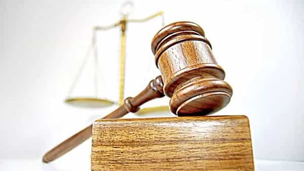 Telangana RTC: ఆర్టీసీపై ప్యాసింజర్ పోరాటం.. టికెట్ డబ్బులతో సహా 10వేలు చెల్లించాలని వినియోగదారుల కమిషన్ తీర్పు