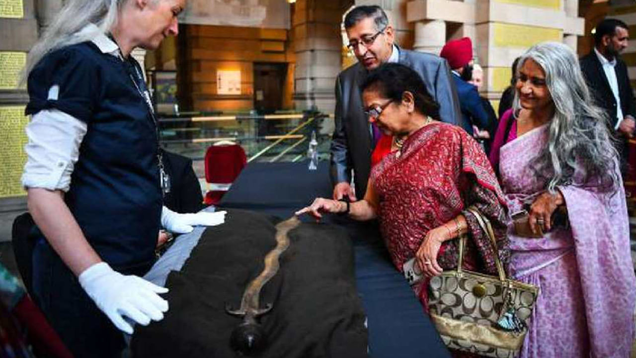 Indian Cultural Artefacts: బ్రిటిష్‌ పాలనలో కొల్లగొట్టిన వెలకట్టలేని అద్భుత కళా సంపద.. భారత్‌కు తిరిగిచ్చిన బ్రిటన్‌