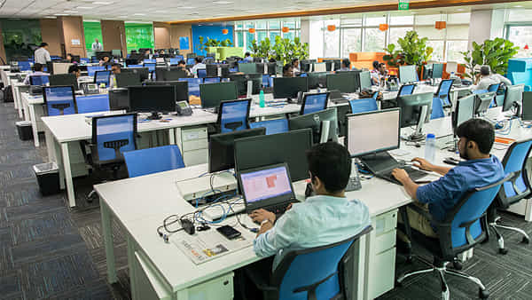 IT Jobs: బీటెక్ పూర్తి చేసిన వారికి గోల్డెన్ ఛాన్స్.. వర్చుసా ఐటీ కంపెనీలో ఉద్యోగాలు.. హైదరాబాద్లోనూ ఖాళీలు..