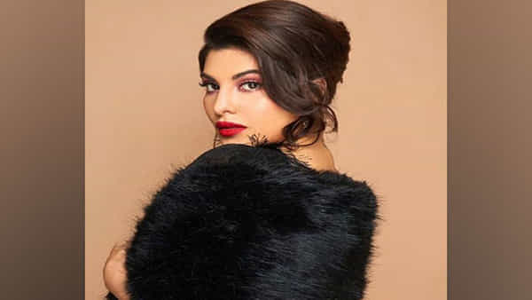 Jacqueline Fernandez: మనీలాండరింగ్ కేసులో నటి జాక్వెలిన్ ఫెర్నాండేజ్కు బిగుస్తున్న ఉచ్చు.. నోటీసులు జారీ చేసిన ఢిల్లీ కోర్టు..