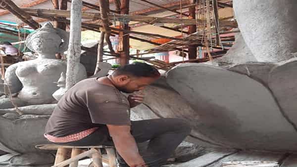 Hyderabad: ముంచుకొస్తున్న గడువు.. పూర్తి కాని పనులు.. ఆందోళనలో ఖైరతాబాద్ గణేశుడి భక్తులు