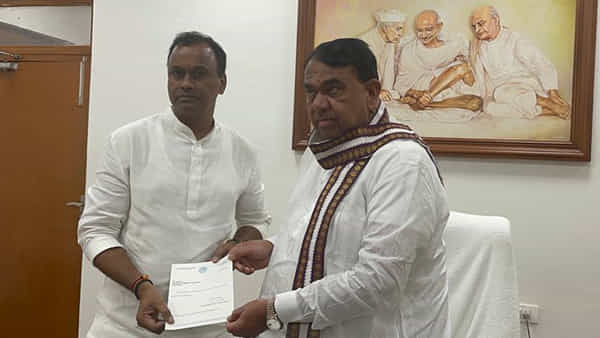 Komatireddy Raj Gopal Reddy: ఎమ్మెల్యే పదవికి కోమటిరెడ్డి రాజగోపాల్రెడ్డి రాజీనామా.. లేఖలో ఏం రాశారంటే..?