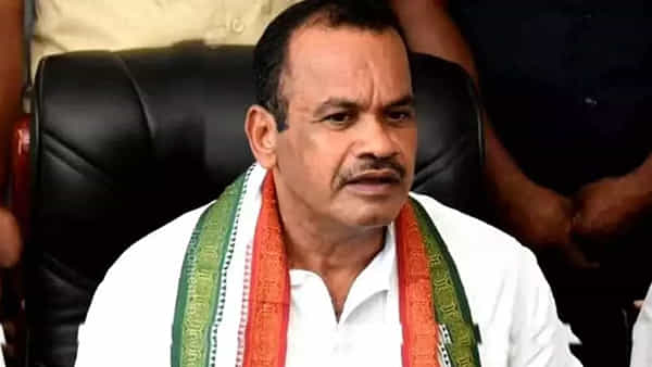 Komatireddy Venkat Reddy: భాష జాగ్రత్త.. కేటీఆర్ కామెంట్స్పై ఎంపీ కోమటిరెడ్డి వెంకట్రెడ్డి స్ట్రాంగ్ రియాక్షన్..