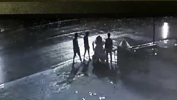 Hyderabad: మరీ ఇలా ఉన్నారేంట్రా.. ఏకంగా వినాయకుడి విగ్రహాన్నే ఎత్తుకెళ్లారు.. షాకింగ్ విజువల్స్ మీకోసం..