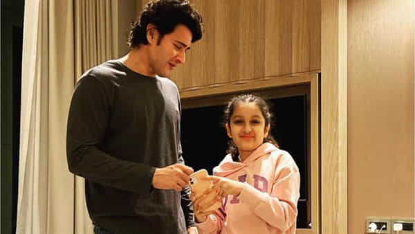 Mahesh Babu: కూతురితో కలిసి బుల్లితెరపై సందడి చేసిన సూపర్ స్టార్.. మహేష్ న్యూలుక్కు ఫ్యాన్స్ ఫుల్ ఖుషి..