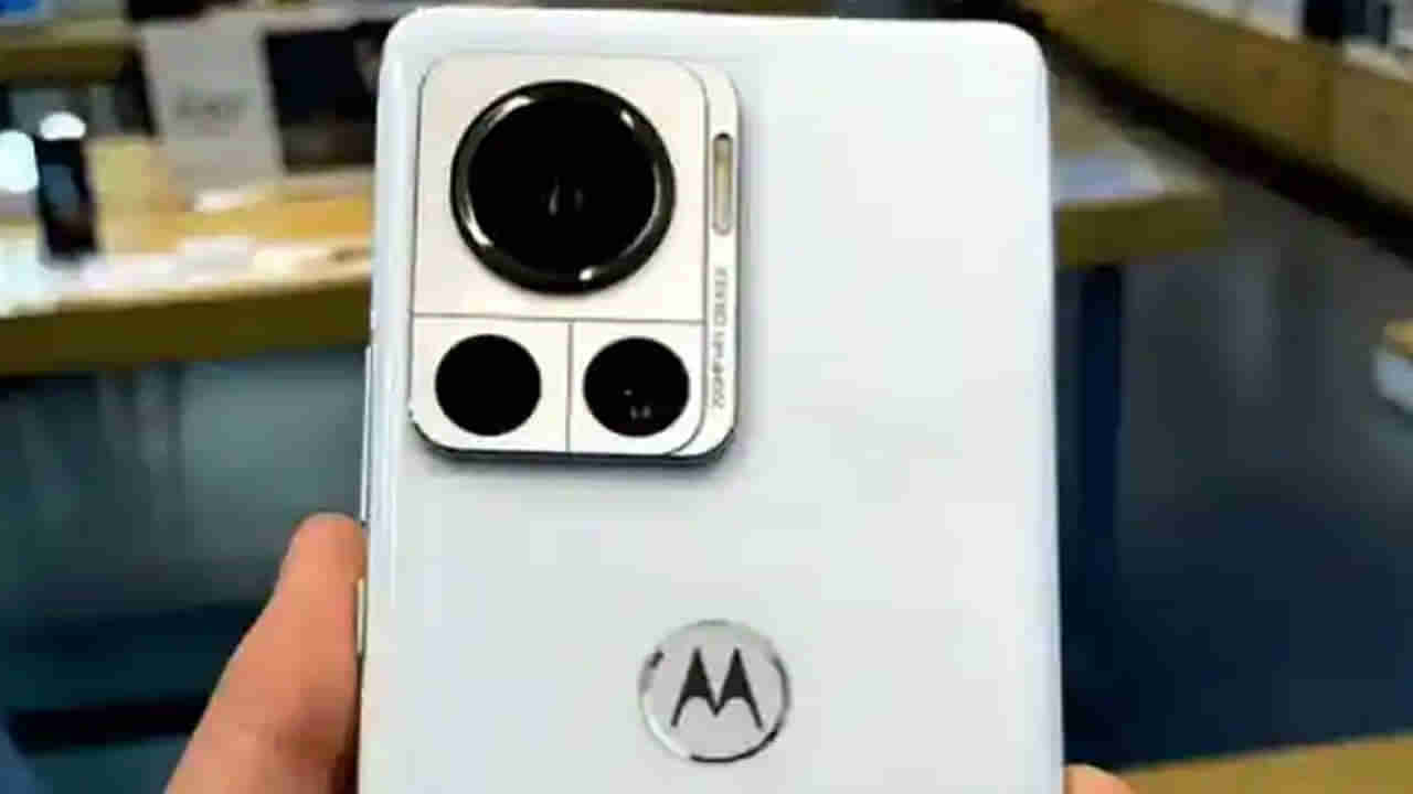 Moto x30 Pro: 200 మెగాపిక్సల్‌ కెమెరాతో ప్రపంచంలో మొట్టమొదటి స్మార్ట్‌ఫోన్‌.. త్వరలో మార్కెట్లోకి..!