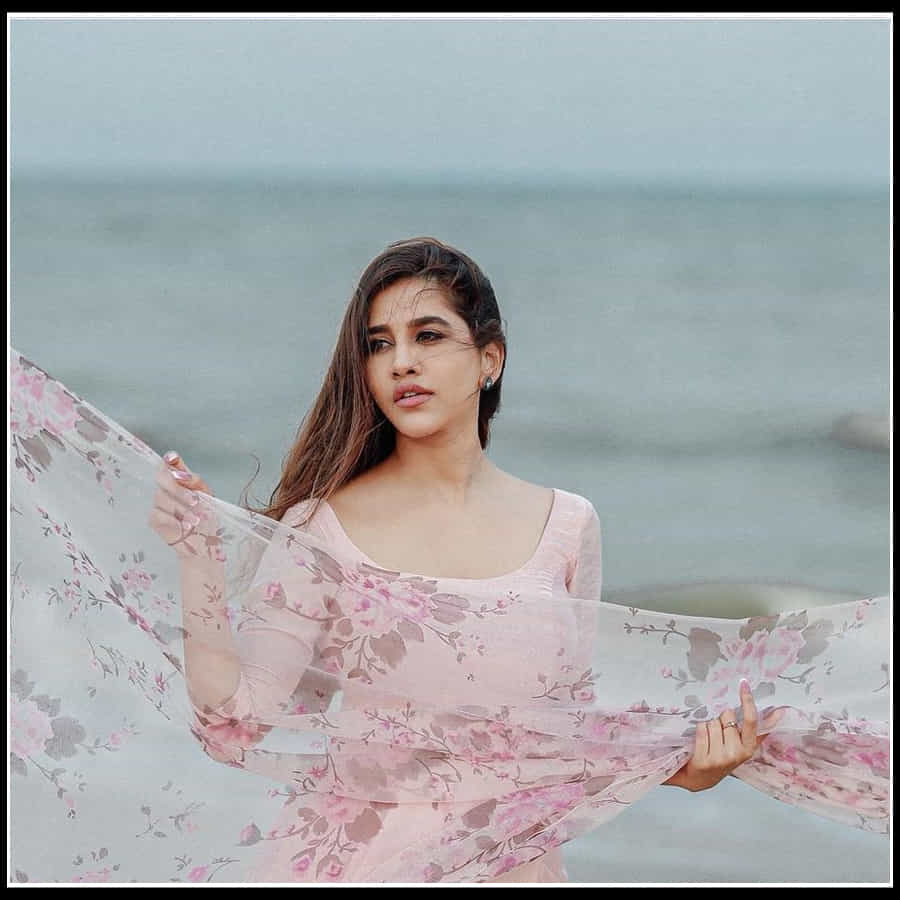 Nabha Natesh: సంద్రంలో హంసలా సవ్వడి చేస్తున్నట్టు అబ్బా అనిపించేలా నభా నటేష్ 