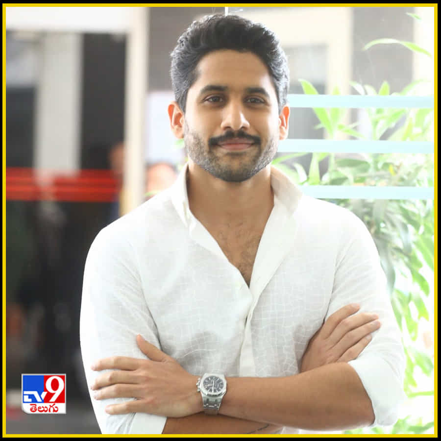 లవర్ బాయ్ లుక్ లో చై 