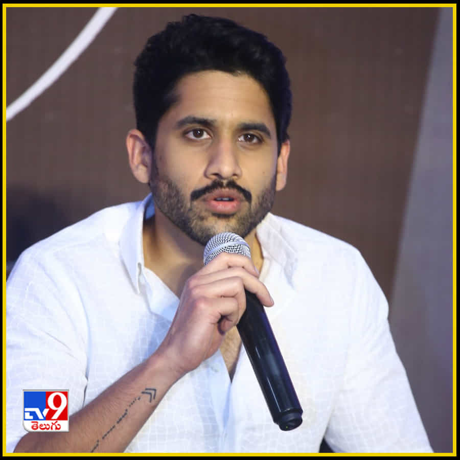 లవర్ బాయ్ లుక్ లో చై 