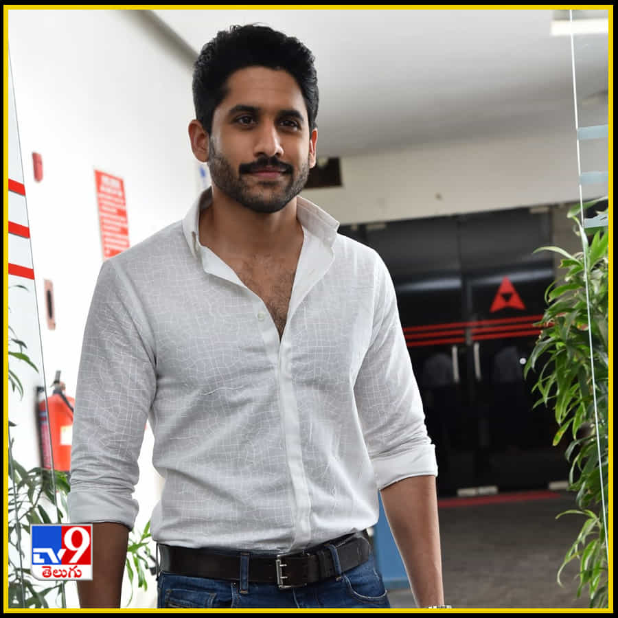 లవర్ బాయ్ లుక్ లో చై 