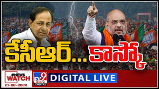 Khammam: కూసుమంచిలో నడిరోడ్డుపై ధర్నాకు దిగిన మహిళ.. అప్పటి వరకు లేచేదే లేదంటూ..