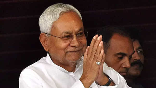 Nitish Kumar: చేతులు జోడించి చెప్తున్నా.. ఆ పదవిపై ఆశ లేదన్న నితీష్.. ప్రతిపక్షాలను ఏకం చేస్తానన్న బీహార్ సీఎం..