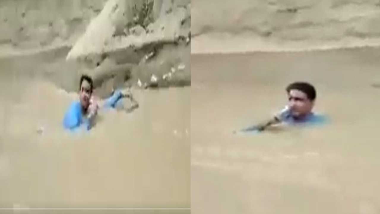 Viral Video: న్యూస్‌ రిపోర్టర్‌ సాహసం.. మెడలోతు నీటిలో దిగి వరదలపై రిపోర్టింగ్‌.. నెట్టింట వీడియో వైరల్