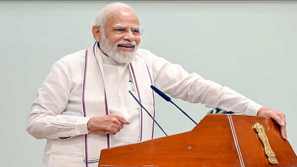 PM Modi: 2024 టార్గెట్గా కమల దళం.. పక్కా వ్యూహంతో మంత్రి వర్గ పునర్వ్యవస్థీకరణ.. కొందరు మంత్రుల పని తీరుపై ప్రధాని మోదీ అసంతృప్తి..