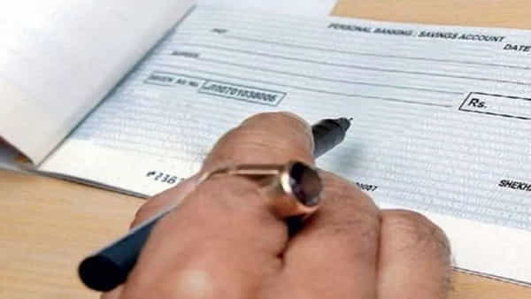 Positive Pay System: అమల్లోకి వచ్చిన కొత్త రూల్.. పాజిటివ్ పేమెంట్ సిస్టమ్ అంటే ఏమిటి..? కస్టమర్లకు ప్రయోజనమేంటి?