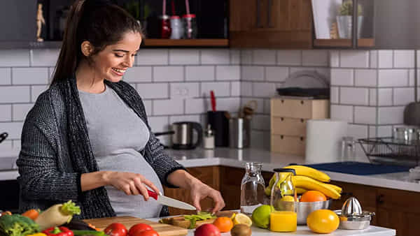 Pregnancy Care: ప్రెగ్నెన్సీ సమయంలో ఆ చిన్న కోరికలను ఇలా తీర్చుకోండి.. అవి మీ ఆరోగ్యానికి చాలా సేఫ్..