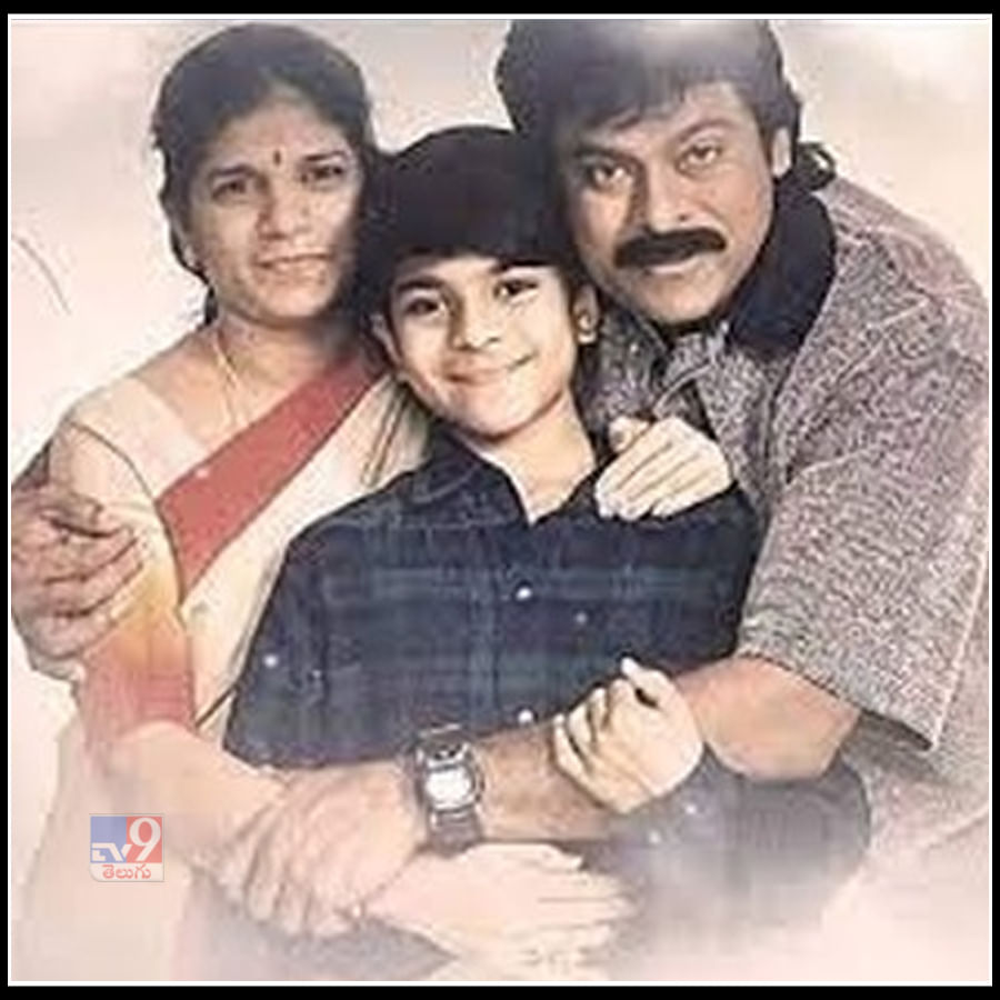 Ram Charan and Chiranjeevi Rare: మెగాస్టార్‏తో రామ్ చరణ్ చిన్ననాటి జ్ఞాపకాలు.. రామ్ చరణ్ చిరంజీవి అరుదైన ఫొటోస్ 