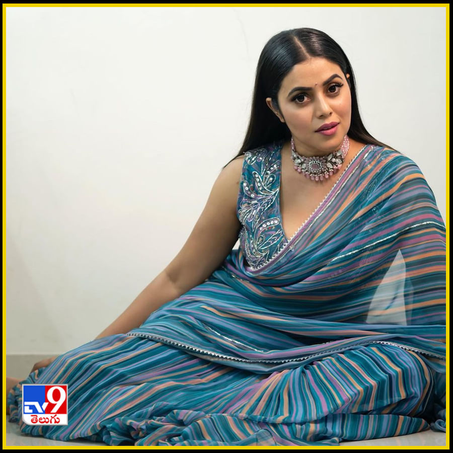 Shamna Kasim New Photos. Credit by:Shamna Kasim/Instagram