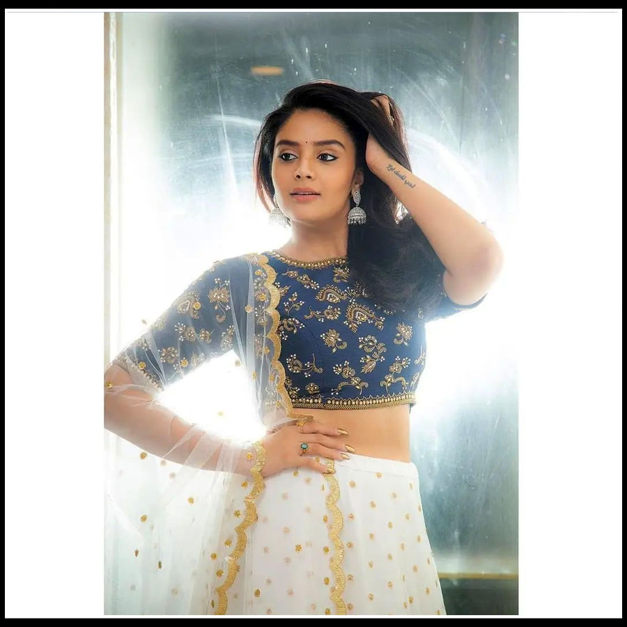 Sreemukhi: మాస్ కా బాప్ బుల్లితెర రాములమ్మ.. లుక్స్‏తో చంపేస్తోన్న శ్రీముఖి...