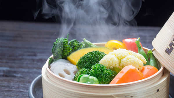 Steamed Food: ఆవిరిపై ఉడికించిన ఆహారం తింటున్నారా? ఐతే ఈ విషయాలు తప్పక తెలసుకోండి..