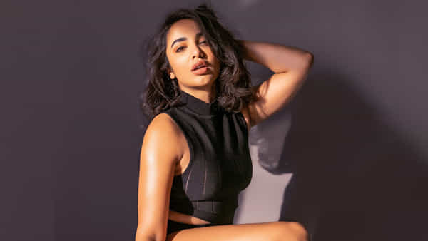 Tejaswi Madivada: అలాంటి సీన్స్లో నటించడానికి ఏమాత్రం మొహమాటపడను.. తేజస్వి క్రేజీ కామెంట్స్