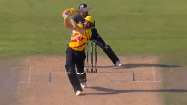 Cricket: 9 సిక్సర్లు, 3 ఫోర్లు.. 44 బంతుల్లోనే ఊచకోత.. సెంచరీ మిస్ అయినా.. బౌలర్లను చీల్చి చెండాడిన లెఫ్ట్ హ్యాండర్..
