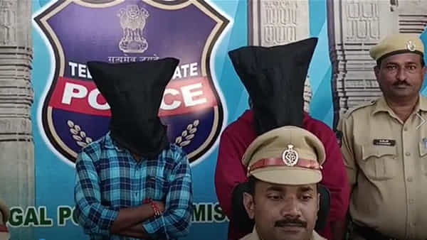 Warangal: ఇదేం దొంగతనం రా బాబు.. ఇంటి గేట్ ఎత్తుకెళ్లారు..! కానీ,ఈ ట్విస్ట్ ఉహించి ఉండరు..