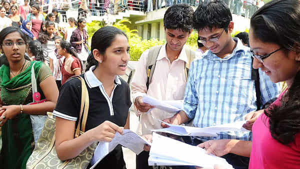 Telangana: ప్రభుత్వ ఉద్యోగాలకు ప్రిపేర్ అవుతోన్న వారికి గుడ్ న్యూస్.. ఉచితంగా కోచింగ్.. ఇలా అప్లై చేసుకోండి..