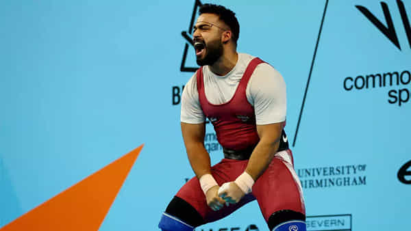 CWG 2022: కామన్వెల్త్లో ముచ్చటగా మూడో మెడల్.. బాలయ్య స్టైల్లో తొడగొట్టిన భారత వెయిట్లిఫ్టర్