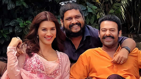 Prabhas: ప్రభాస్ ఫ్యాన్స్కు గుడ్ న్యూస్ చెప్పిన డైరెక్టర్ .. ఆదిపురుష్ టీజర్ పై ఓంరౌత్ ఏమన్నాడంటే..