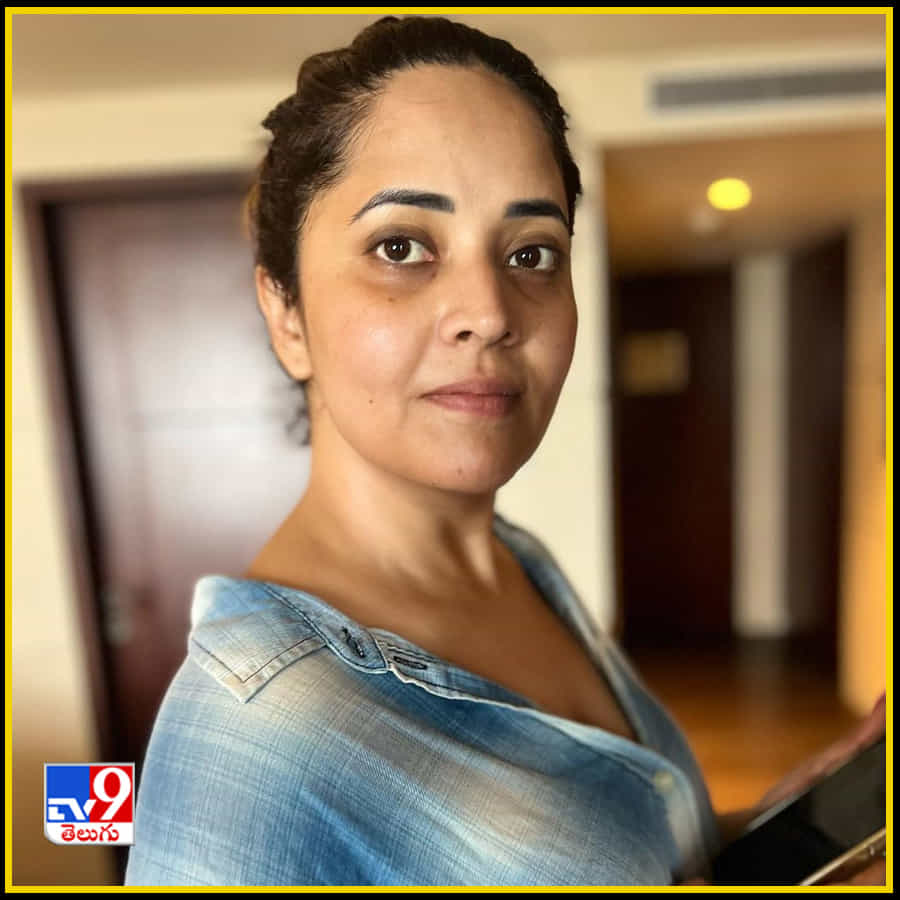 Anasuya Bharadwaj New Photos. Credit by:Anasuya Bharadwaj/Instagram