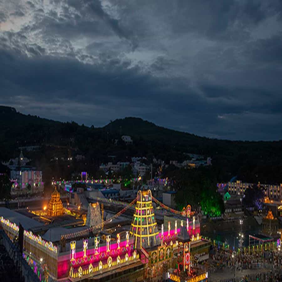 సాంప్రదాయకంగా అంకురార్పణం పండుగను సూర్యాస్తమయం తర్వాత నిర్వహిస్తారు, ఎందుకంటే మహర్షి అత్రి సమూర్తార్చన సాధికరణకు అనుగుణంగా విత్తనాలు మొలకెత్తుతాయి. 
