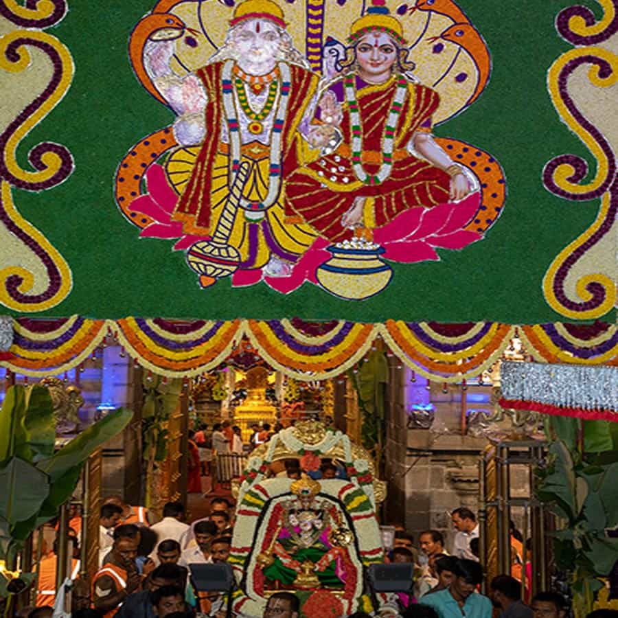 సూర్యాస్తమయం తరువాతే.. మరో ఆసక్తికరమైన విషయం సూర్యుడు అస్తమించిన తరువాత అంకురార్పణ నిర్వహించారు. జ్యోతిష శాస్త్ర సిద్ధాంతాల ప్రకారం చంద్రుడిని 'సస్యకారక' అంటారు. ఈ కారణంగా పగటివేళ అంకురాలను ఆరోపింపచేయడం తగదు. 