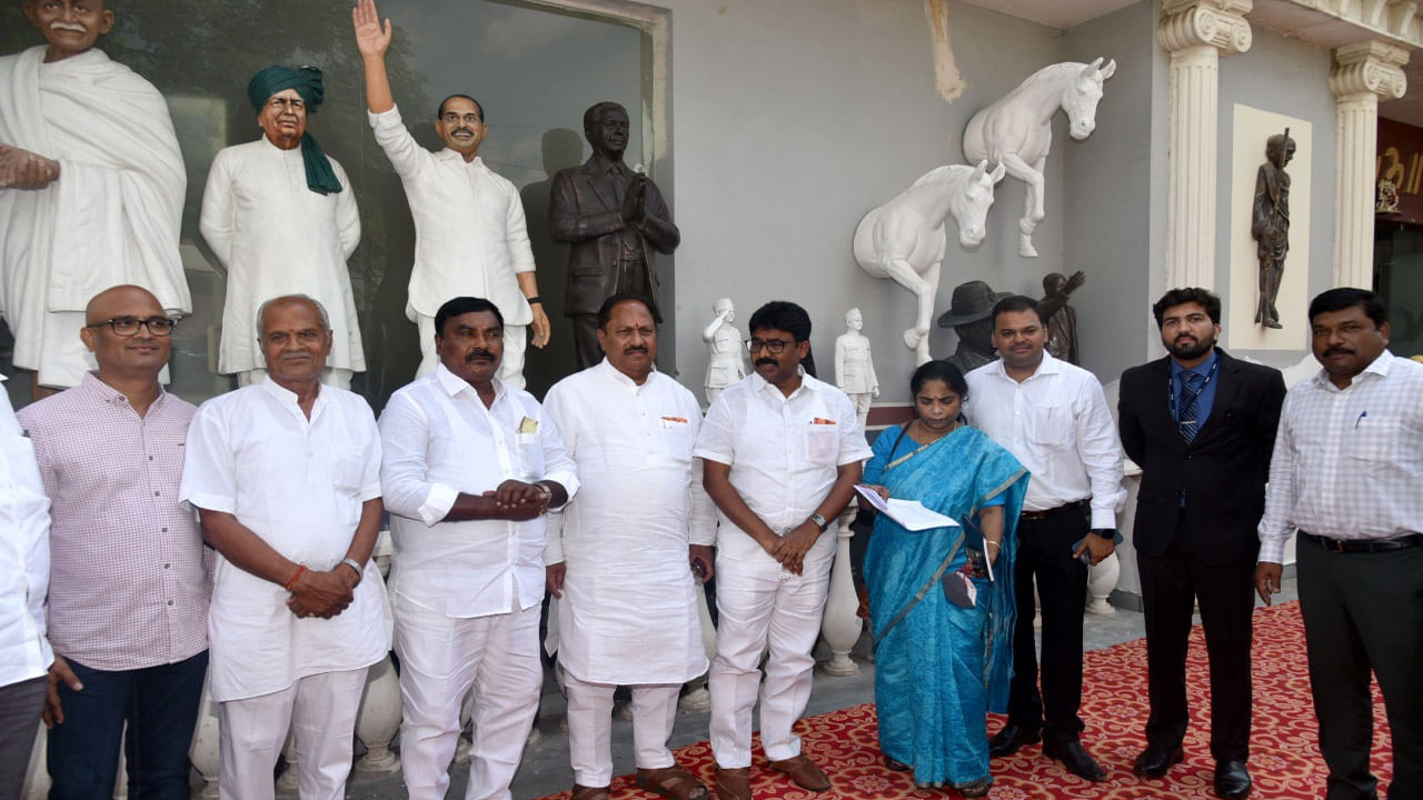 Andhra Pradesh: విజయవాడలో 125 అడుగుల అంబేడ్కర్‌ విగ్రహం.. ఢిల్లీ బాట పట్టిన ఏపీ మంత్రులు