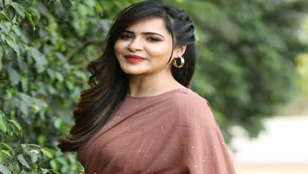 Ashu Reddy: బర్త్డే రోజున ఖరీదైన బెంజ్ కారును గిఫ్ట్గా అందుకున్న అషురెడ్డి.. ధర ఎంతో తెలిస్తే షాకవ్వాల్సిందే!