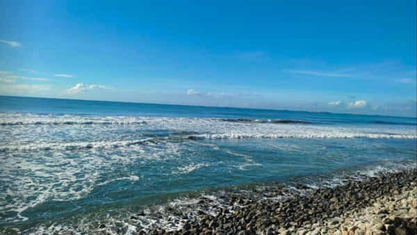Bay of Bengal: ఉన్నట్లుండి నీలిరంగులోకి మారిపోయిన బంగాళాఖాతం.. ఇంట్రస్టింగ్ రీజన్స్ చెబుతున్న సైంటిస్టులు..!