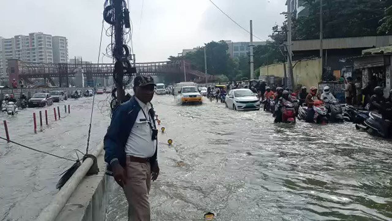 Bengaluru Flooding: ట్విన్ టవర్స్ తరహా కూల్చివేతలు ఉంటాయి.. అక్రమ కట్టడాలపై మంత్రి హెచ్చరిక