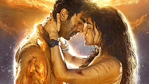 Brahmastra : ఊపిరి పీల్చుకుంటున్న బాలీవుడ్.. బ్రహ్మాస్త్ర కలెక్షన్లతో నిర్మాతలకు మళ్లీ ఆశలు..