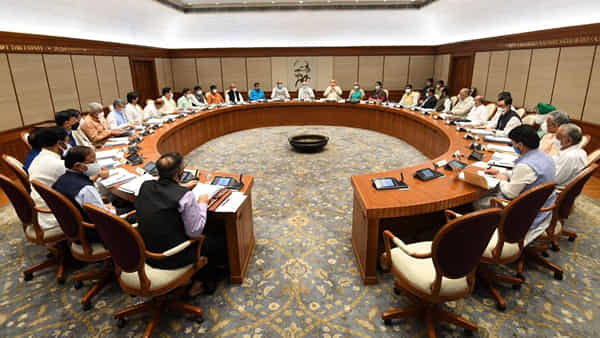 Cabinet Decision : దేశవ్యాప్తంగా 14500 స్కూళ్ల ఆధునీకరణకు గ్రీన్ సిగ్నల్.. కేంద్ర కేబినెట్ కీలక నిర్ణయాలు ఇవే..